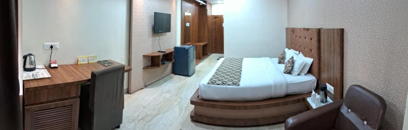 Hotel Samdareeya Pvt Ltd Jabalpur Zewnętrze zdjęcie